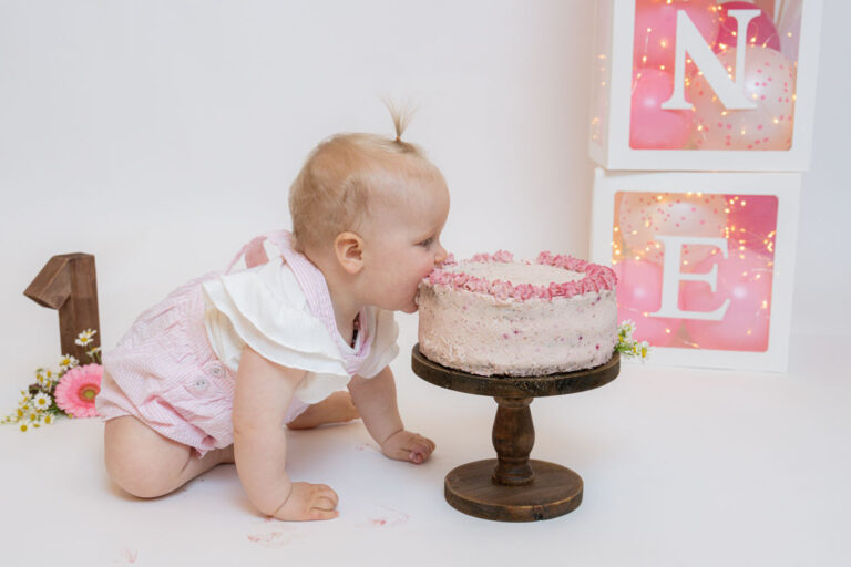 Cake Smash and Splash Shooting